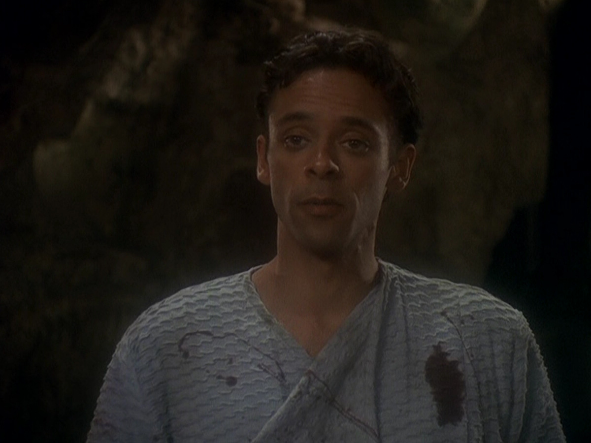 extant_StarTrek_DS9_5x04-NorTheBattleToTheStrong_01577.jpg