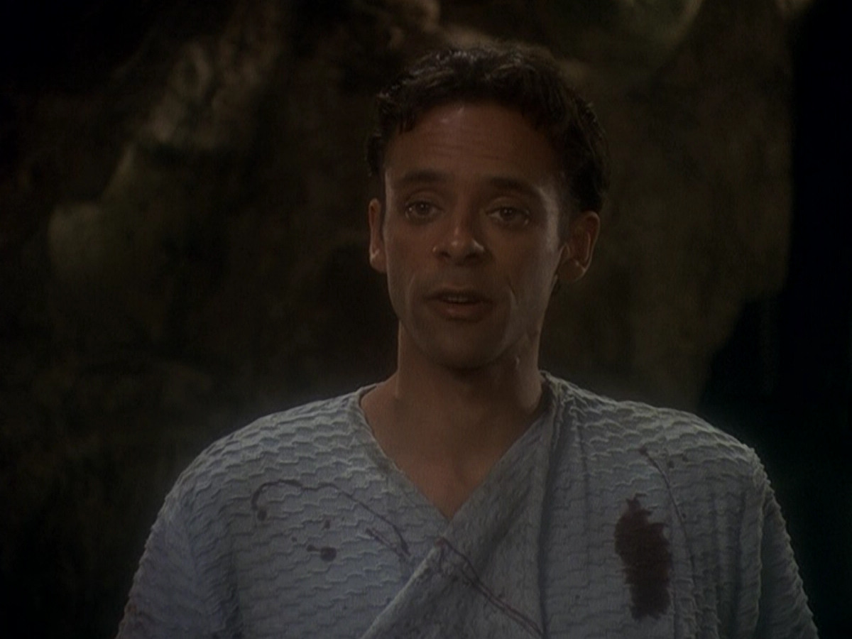 extant_StarTrek_DS9_5x04-NorTheBattleToTheStrong_01578.jpg