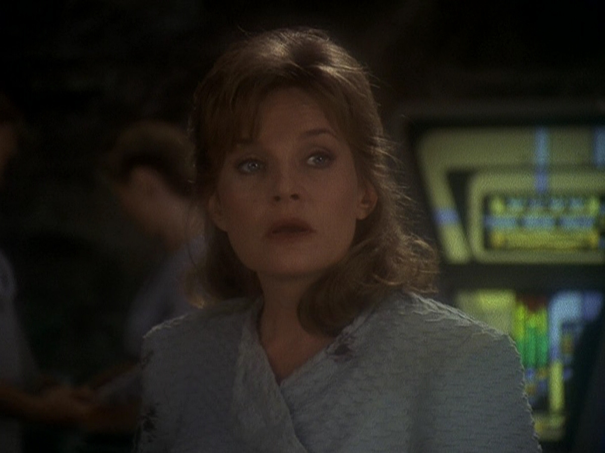 extant_StarTrek_DS9_5x04-NorTheBattleToTheStrong_01579.jpg