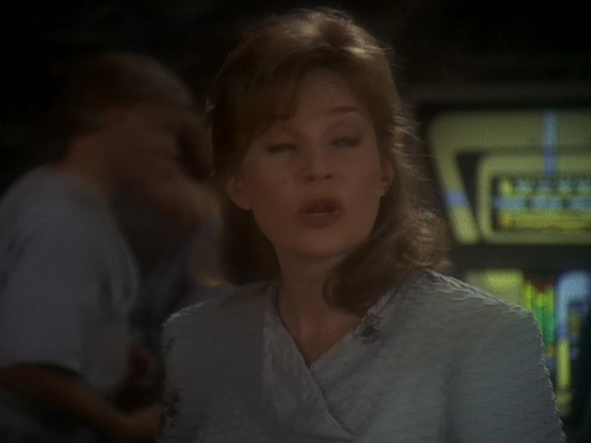 extant_StarTrek_DS9_5x04-NorTheBattleToTheStrong_01584.jpg