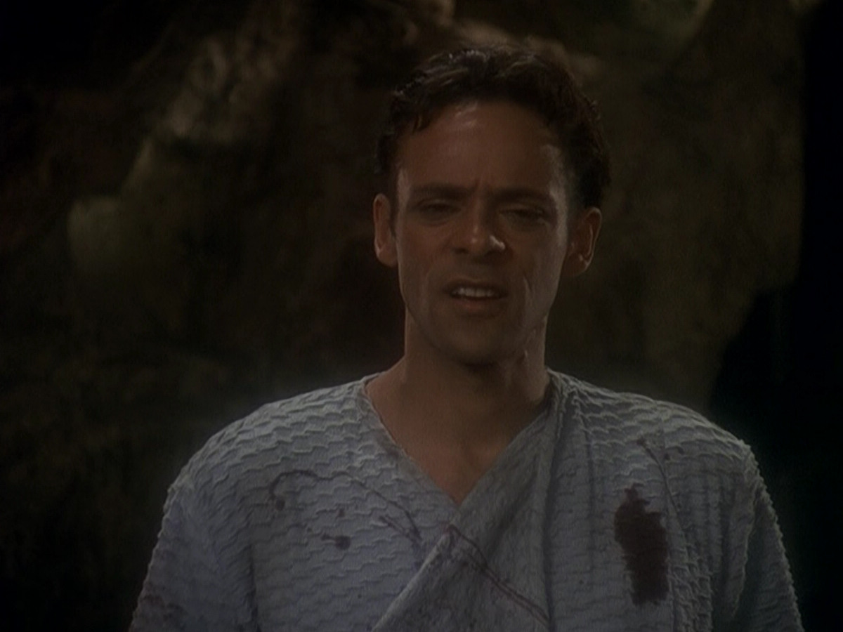 extant_StarTrek_DS9_5x04-NorTheBattleToTheStrong_01594.jpg