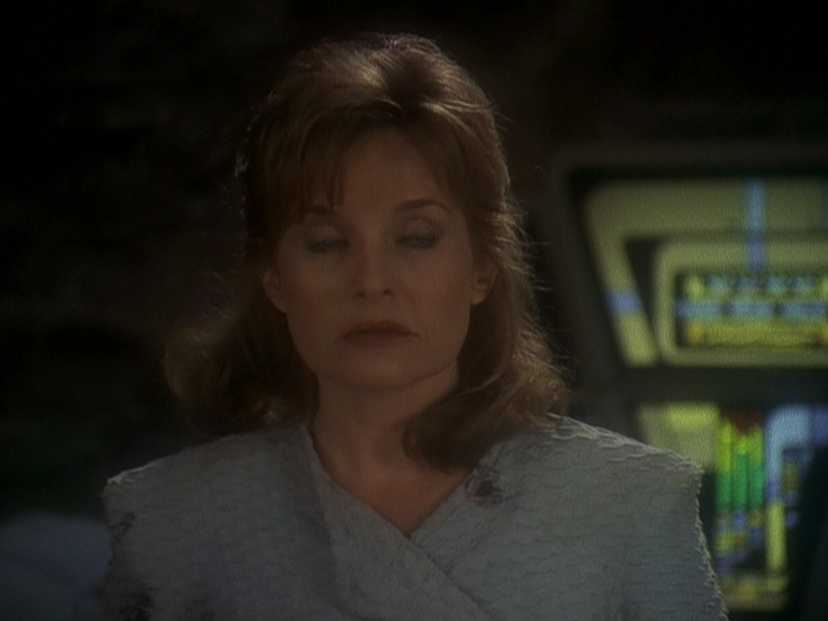 extant_StarTrek_DS9_5x04-NorTheBattleToTheStrong_01598.jpg