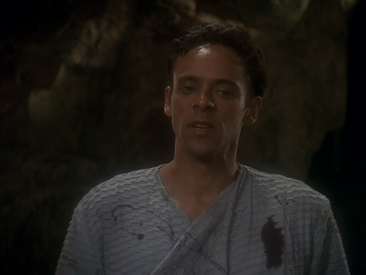 extant_StarTrek_DS9_5x04-NorTheBattleToTheStrong_01610.jpg