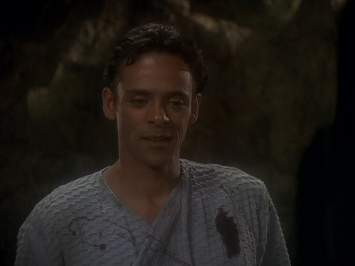 extant_StarTrek_DS9_5x04-NorTheBattleToTheStrong_01611.jpg