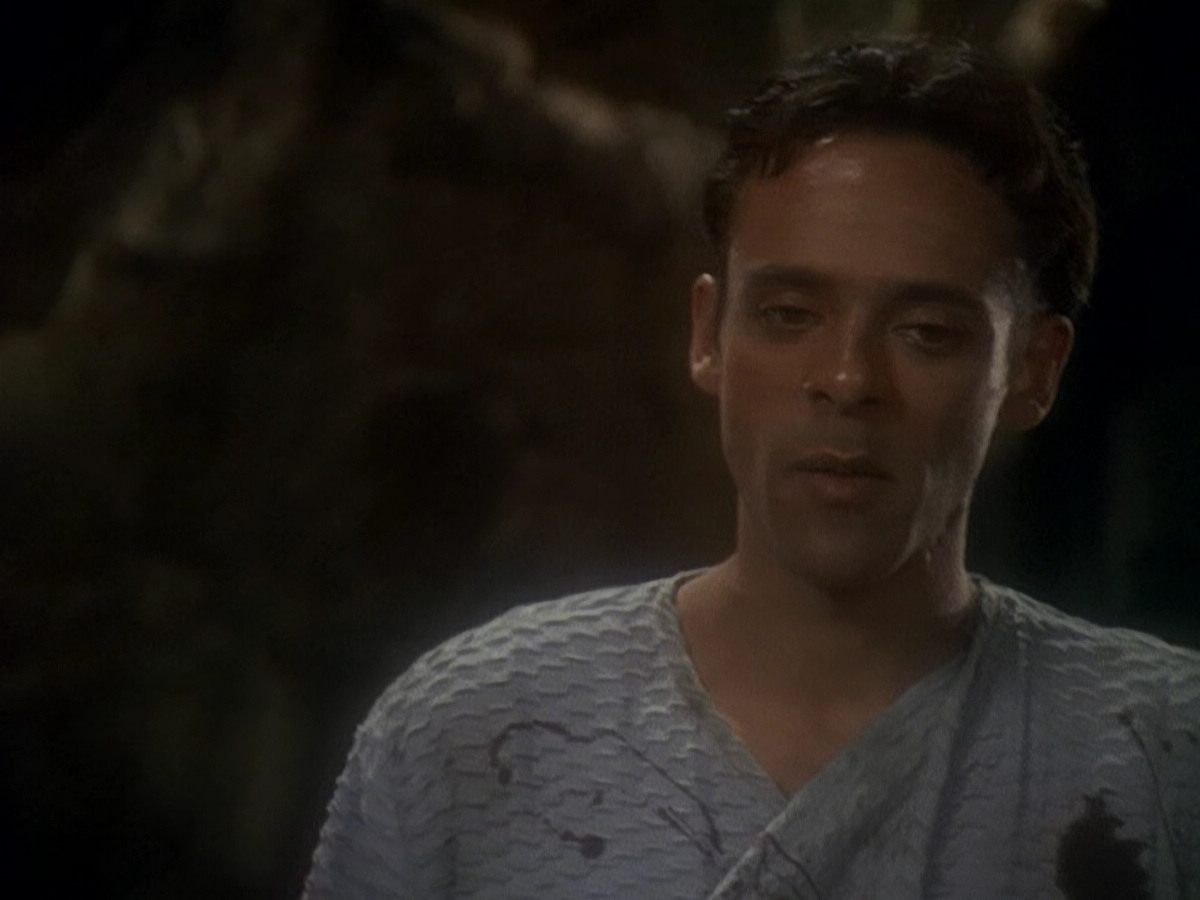 extant_StarTrek_DS9_5x04-NorTheBattleToTheStrong_01613.jpg