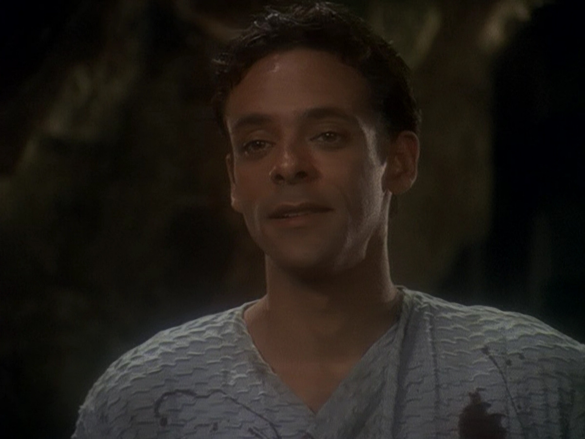 extant_StarTrek_DS9_5x04-NorTheBattleToTheStrong_01616.jpg