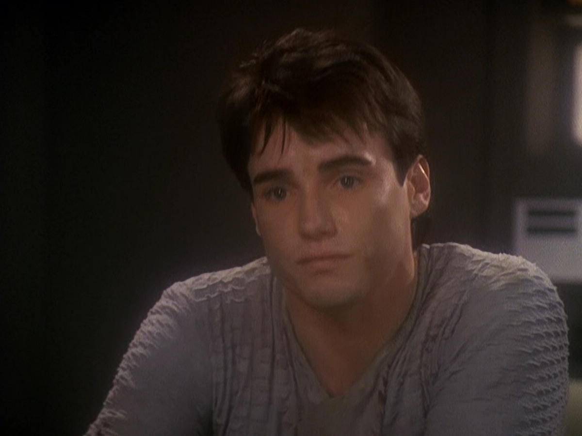 extant_StarTrek_DS9_5x04-NorTheBattleToTheStrong_01711.jpg