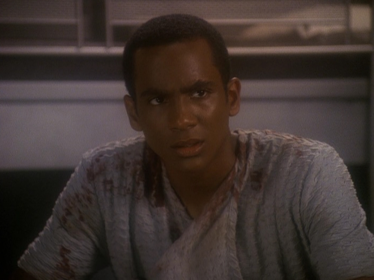 extant_StarTrek_DS9_5x04-NorTheBattleToTheStrong_01730.jpg