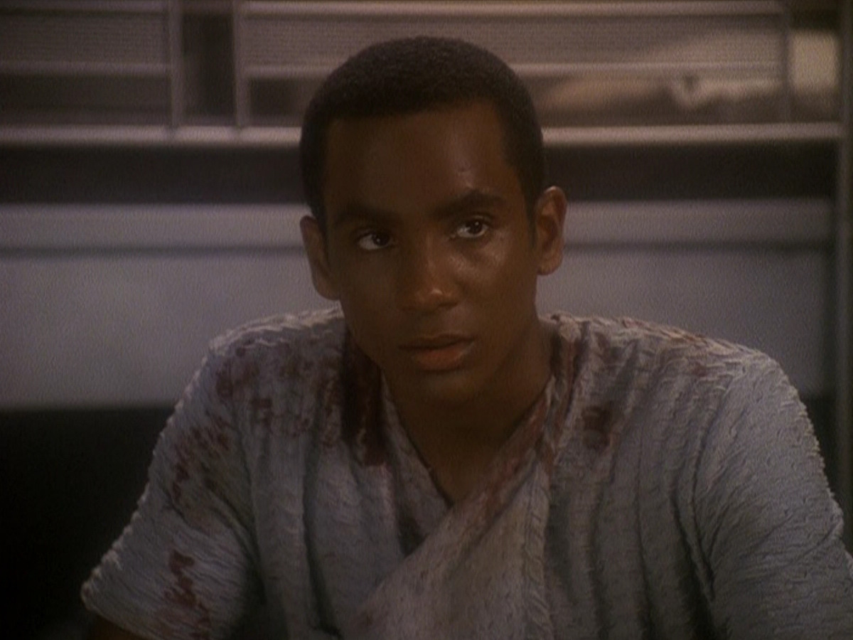 extant_StarTrek_DS9_5x04-NorTheBattleToTheStrong_01768.jpg