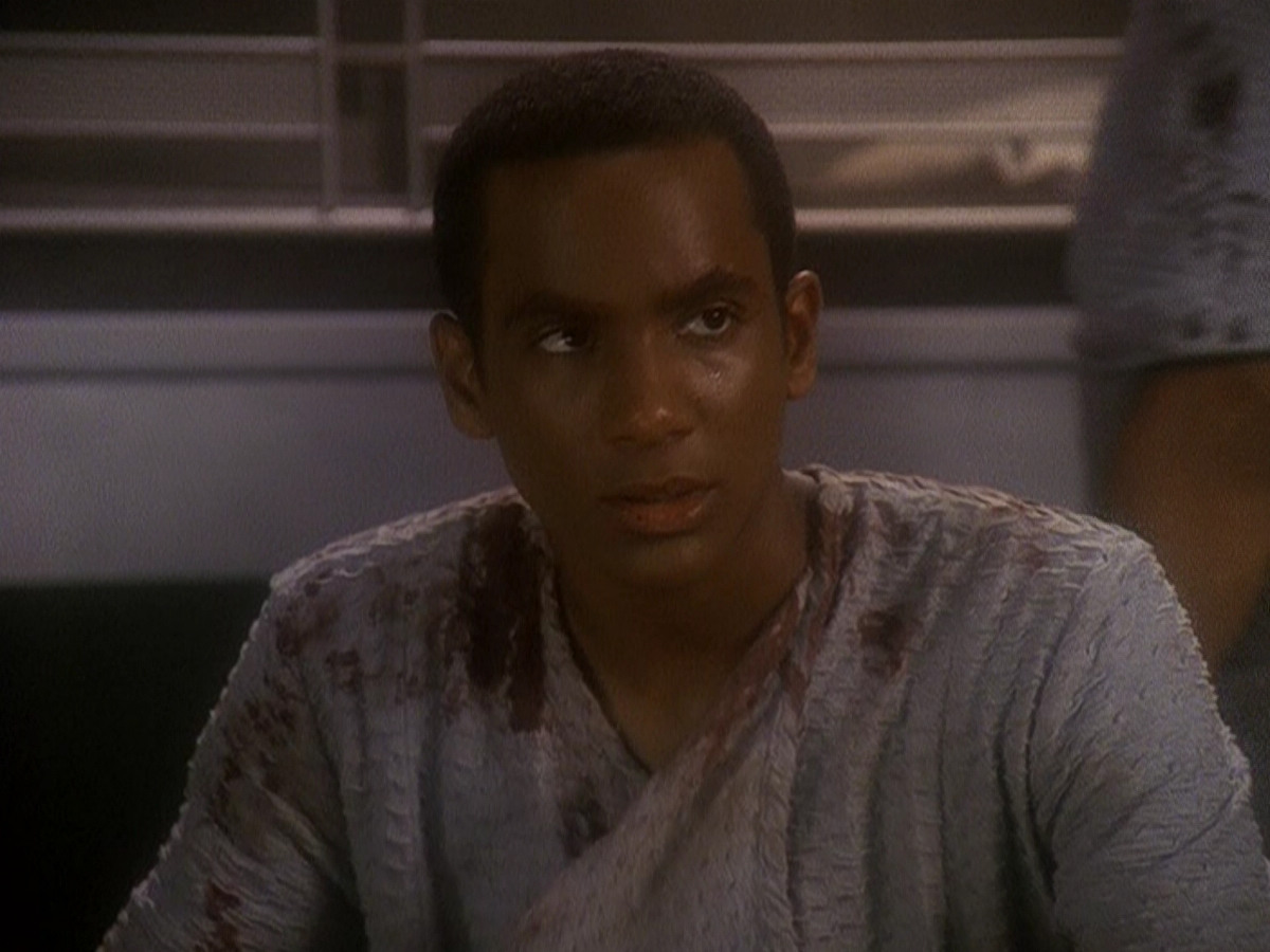 extant_StarTrek_DS9_5x04-NorTheBattleToTheStrong_01782.jpg