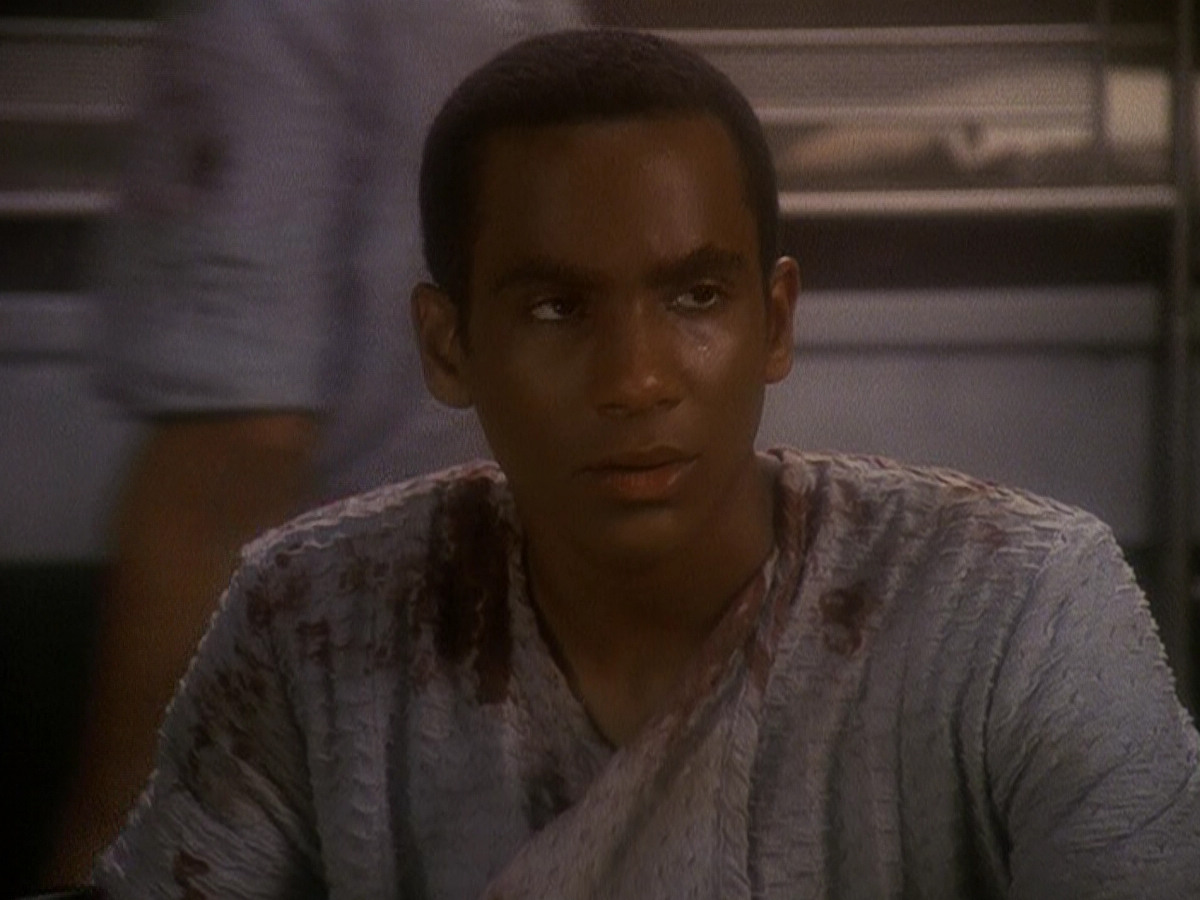 extant_StarTrek_DS9_5x04-NorTheBattleToTheStrong_01783.jpg