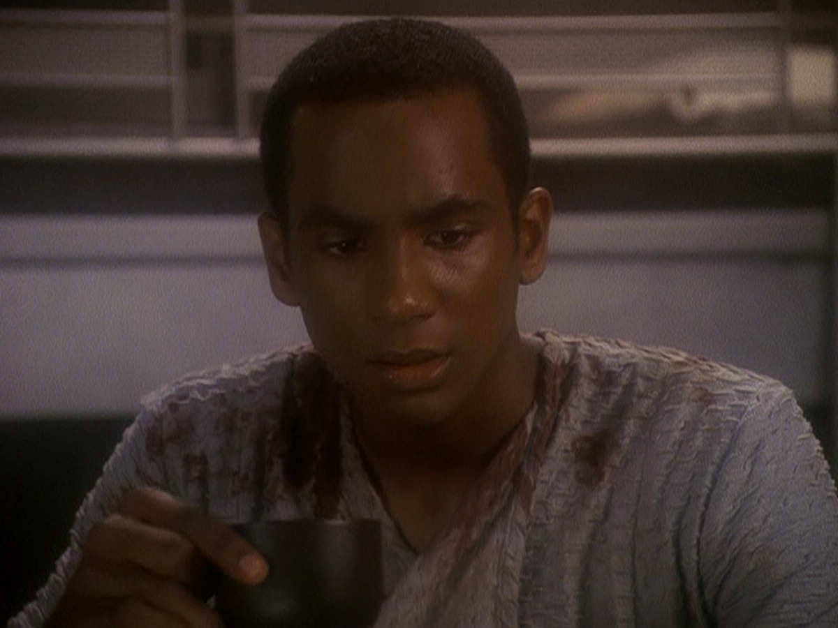 extant_StarTrek_DS9_5x04-NorTheBattleToTheStrong_01786.jpg