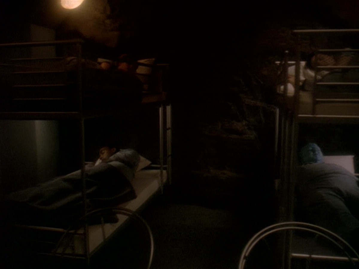 extant_StarTrek_DS9_5x04-NorTheBattleToTheStrong_01804.jpg