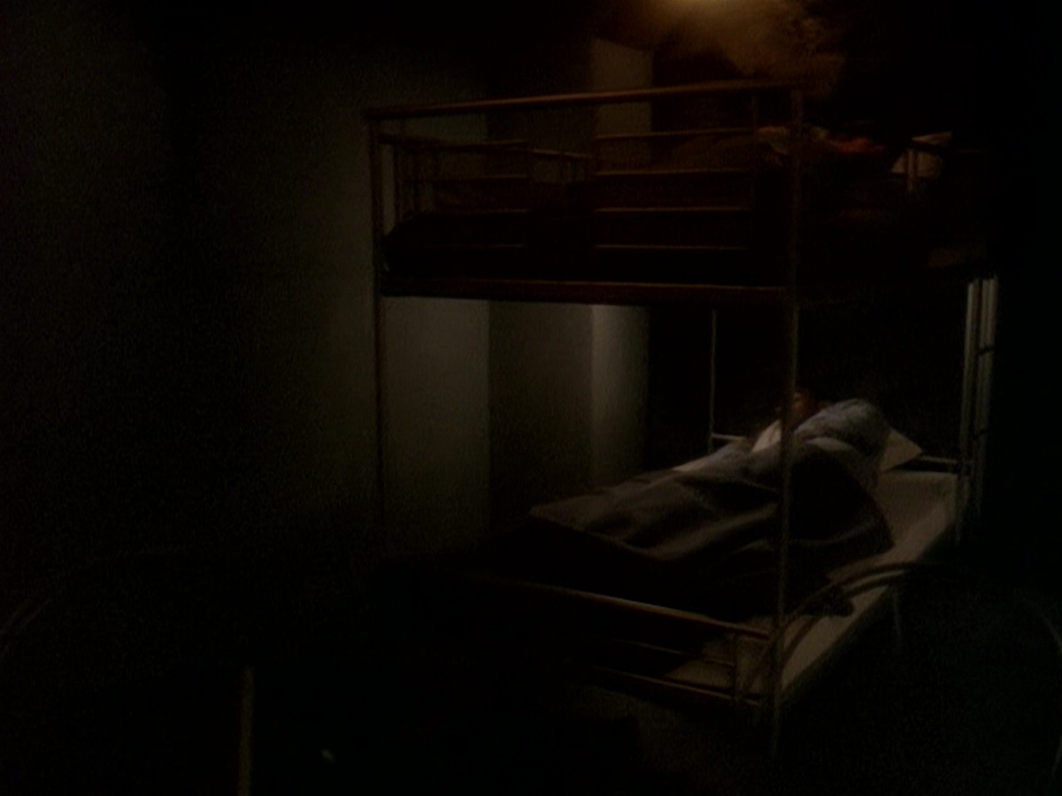 extant_StarTrek_DS9_5x04-NorTheBattleToTheStrong_01808.jpg