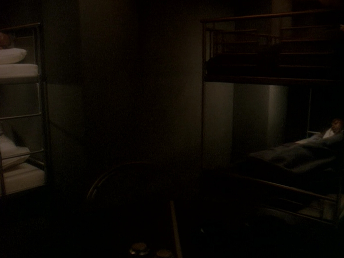 extant_StarTrek_DS9_5x04-NorTheBattleToTheStrong_01810.jpg