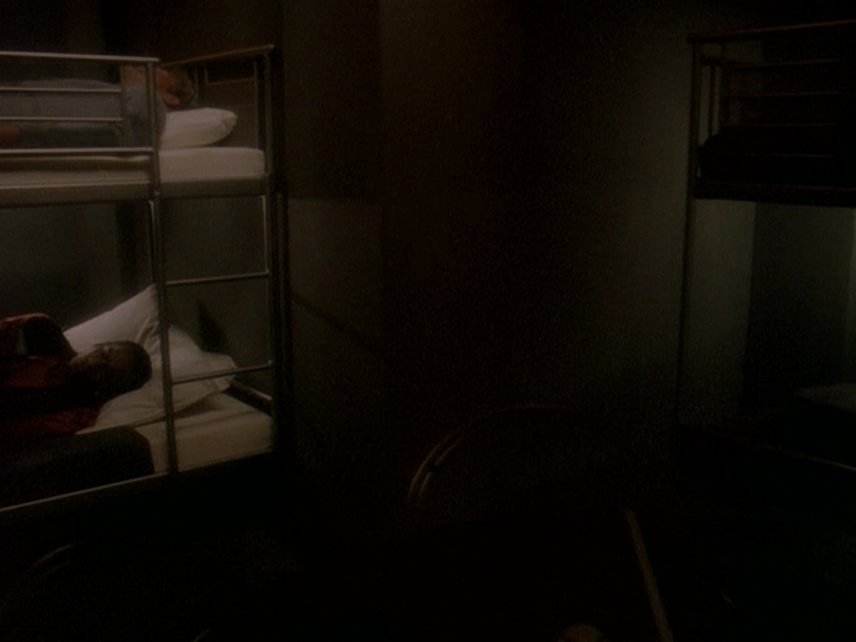 extant_StarTrek_DS9_5x04-NorTheBattleToTheStrong_01812.jpg