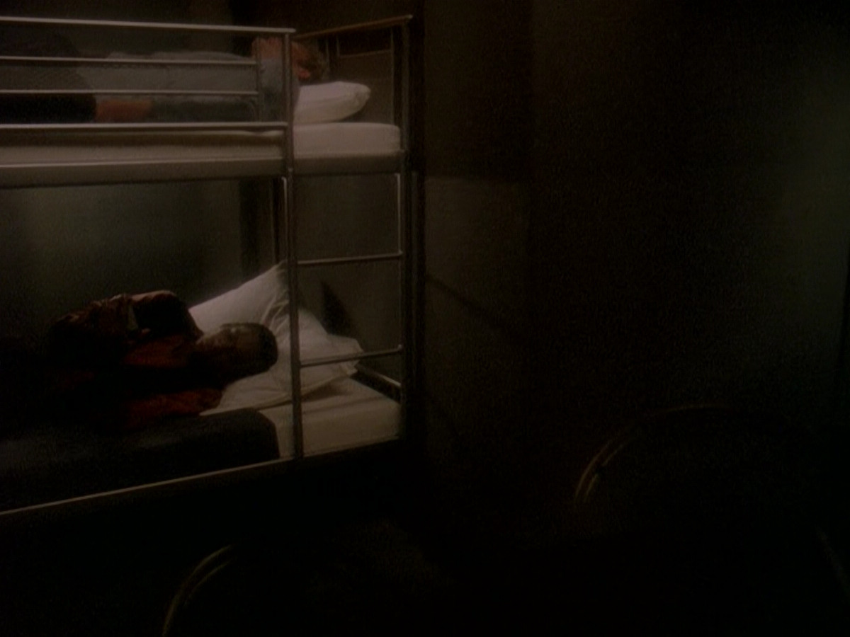 extant_StarTrek_DS9_5x04-NorTheBattleToTheStrong_01814.jpg