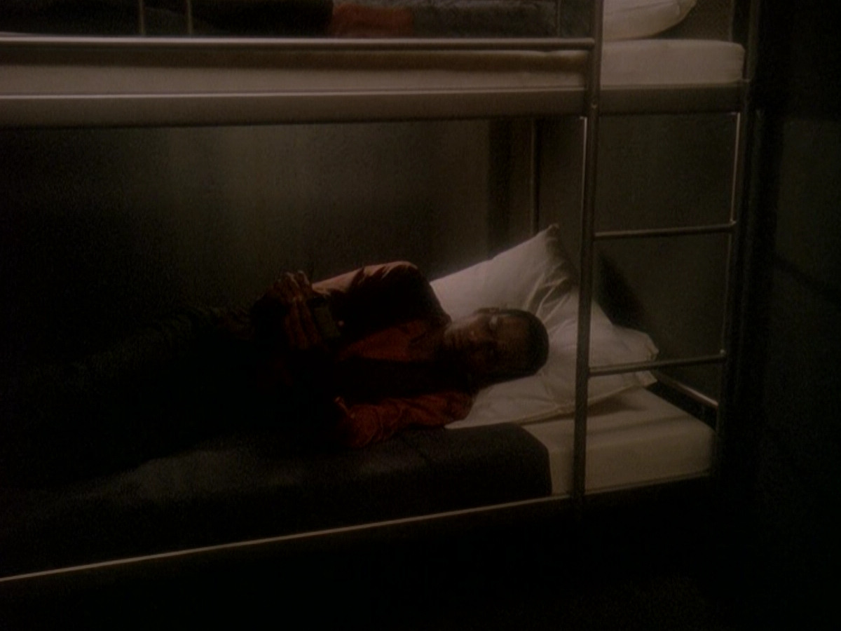 extant_StarTrek_DS9_5x04-NorTheBattleToTheStrong_01822.jpg
