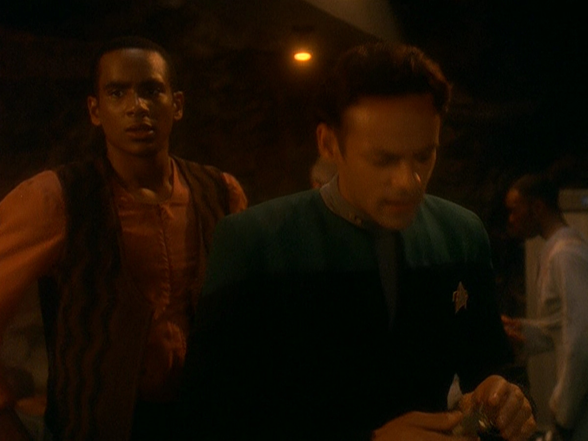 extant_StarTrek_DS9_5x04-NorTheBattleToTheStrong_01863.jpg