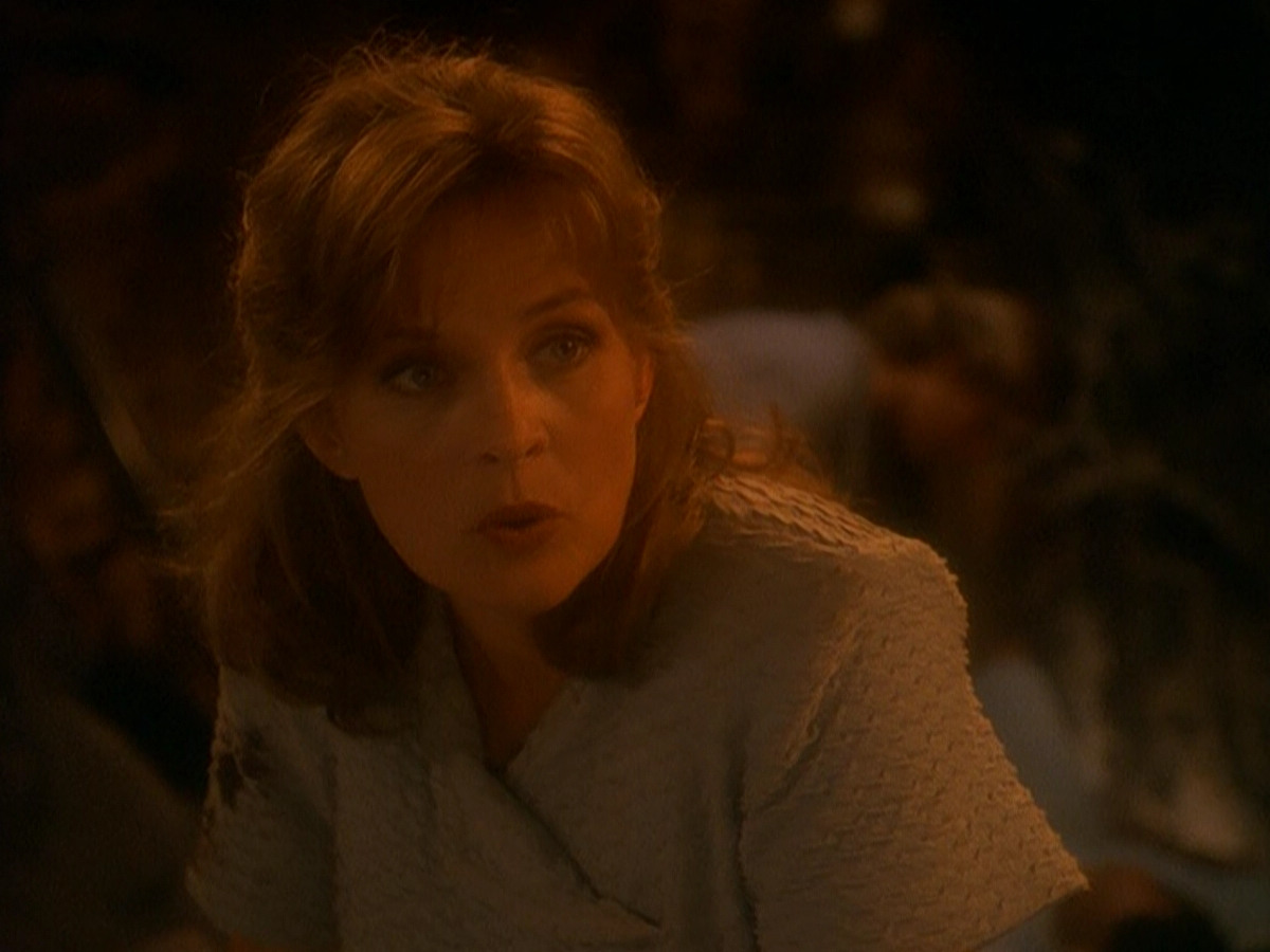 extant_StarTrek_DS9_5x04-NorTheBattleToTheStrong_01878.jpg