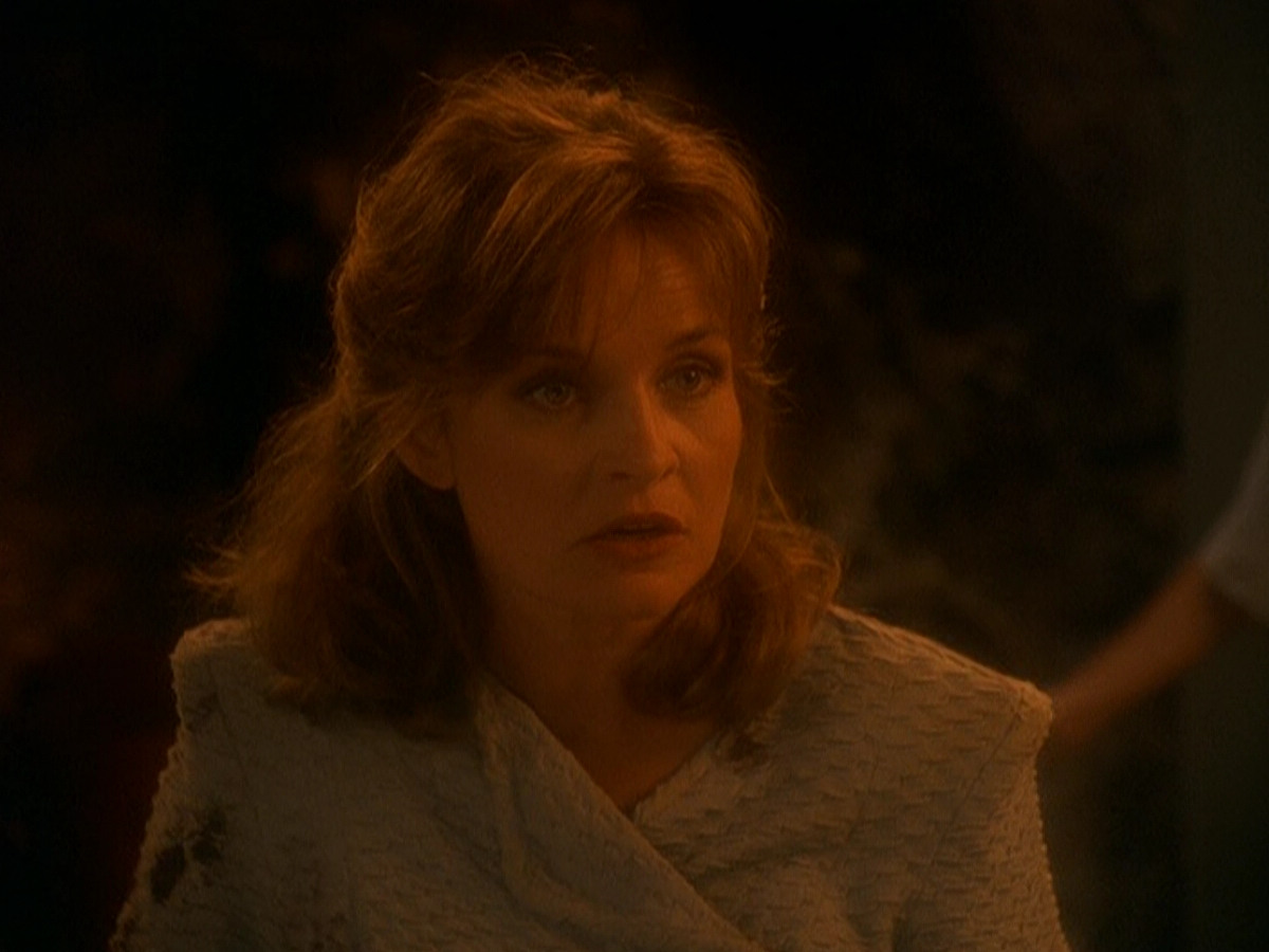 extant_StarTrek_DS9_5x04-NorTheBattleToTheStrong_01887.jpg