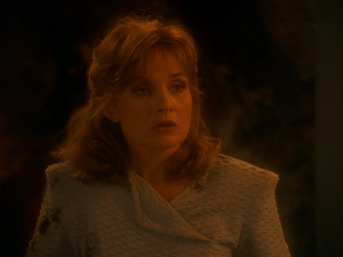 extant_StarTrek_DS9_5x04-NorTheBattleToTheStrong_01897.jpg