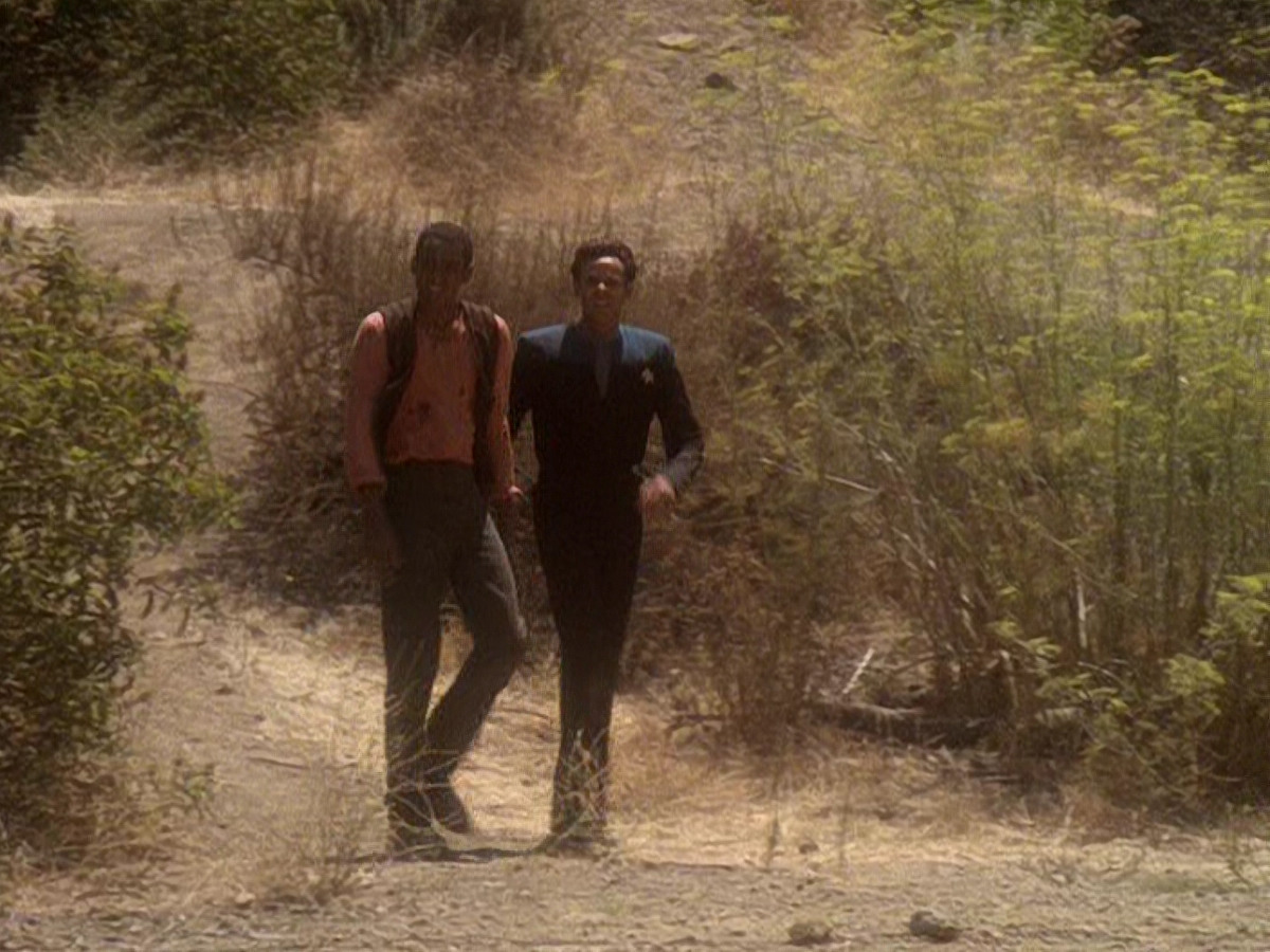 extant_StarTrek_DS9_5x04-NorTheBattleToTheStrong_01926.jpg