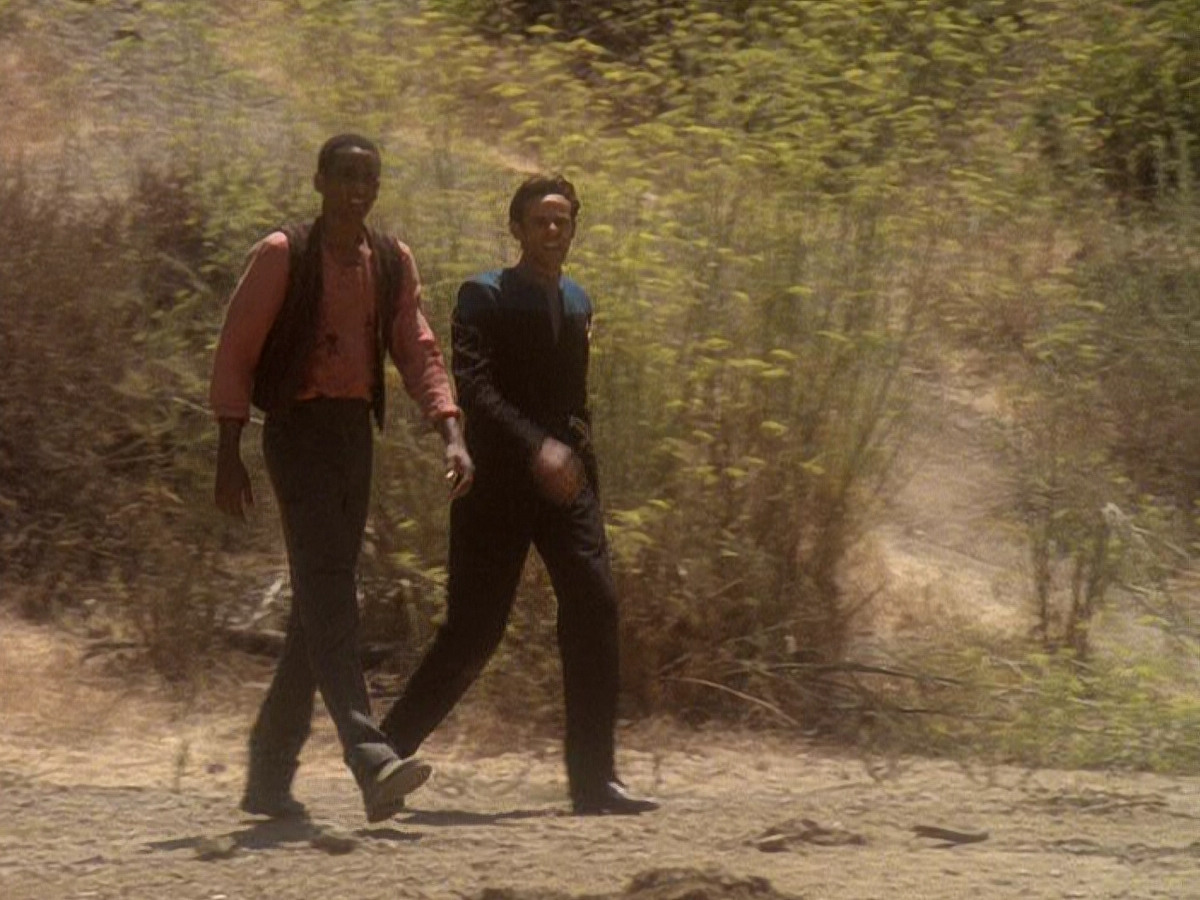extant_StarTrek_DS9_5x04-NorTheBattleToTheStrong_01929.jpg
