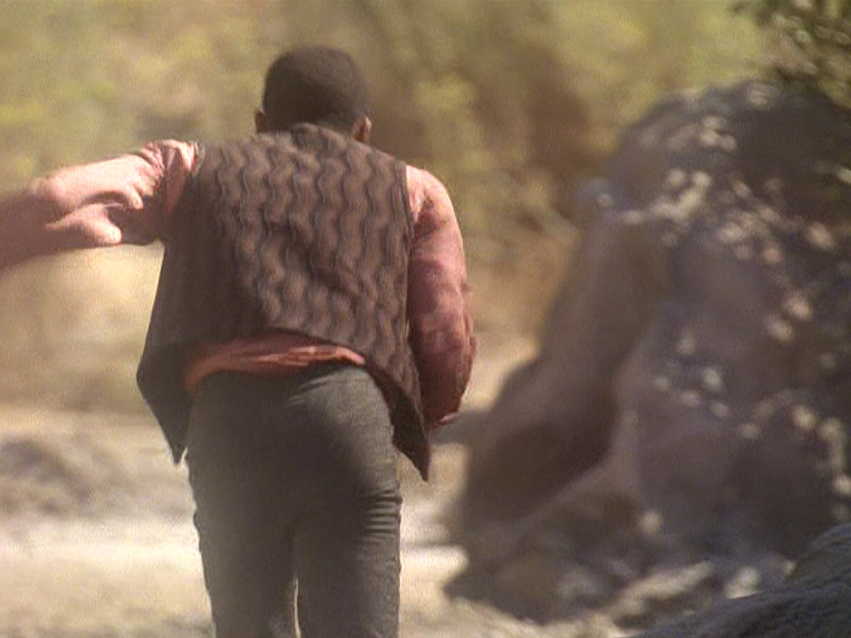 extant_StarTrek_DS9_5x04-NorTheBattleToTheStrong_01997.jpg