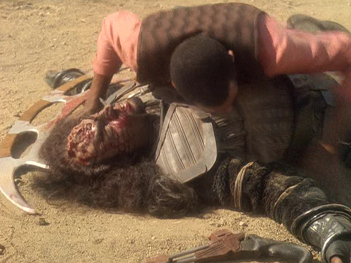 extant_StarTrek_DS9_5x04-NorTheBattleToTheStrong_02020.jpg