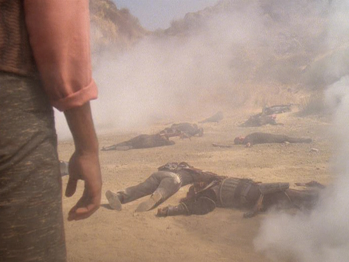 extant_StarTrek_DS9_5x04-NorTheBattleToTheStrong_02038.jpg
