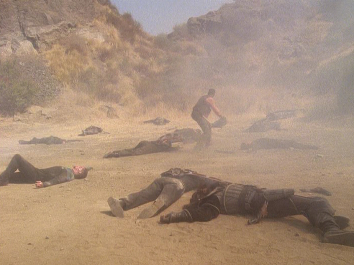 extant_StarTrek_DS9_5x04-NorTheBattleToTheStrong_02050.jpg