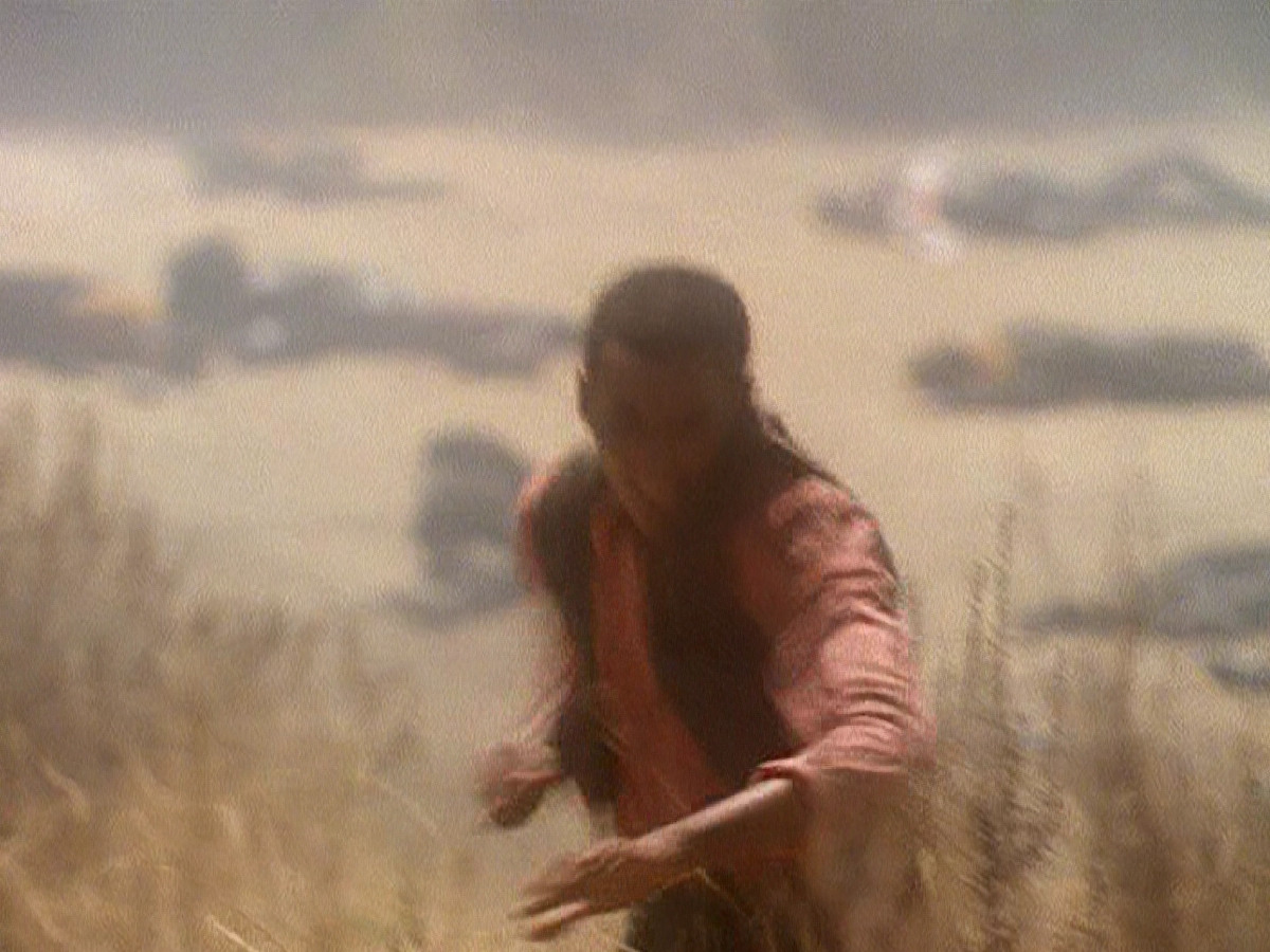 extant_StarTrek_DS9_5x04-NorTheBattleToTheStrong_02059.jpg