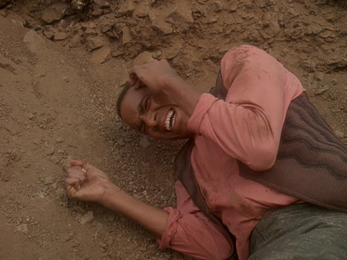 extant_StarTrek_DS9_5x04-NorTheBattleToTheStrong_02079.jpg