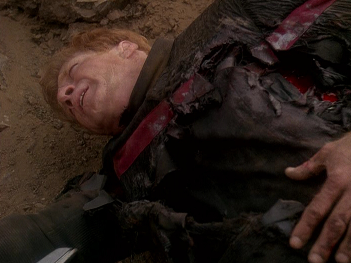 extant_StarTrek_DS9_5x04-NorTheBattleToTheStrong_02084.jpg