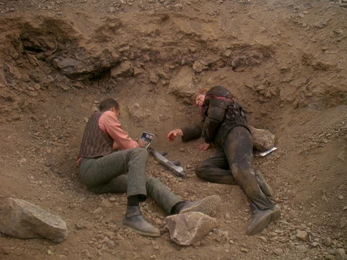 extant_StarTrek_DS9_5x04-NorTheBattleToTheStrong_02099.jpg