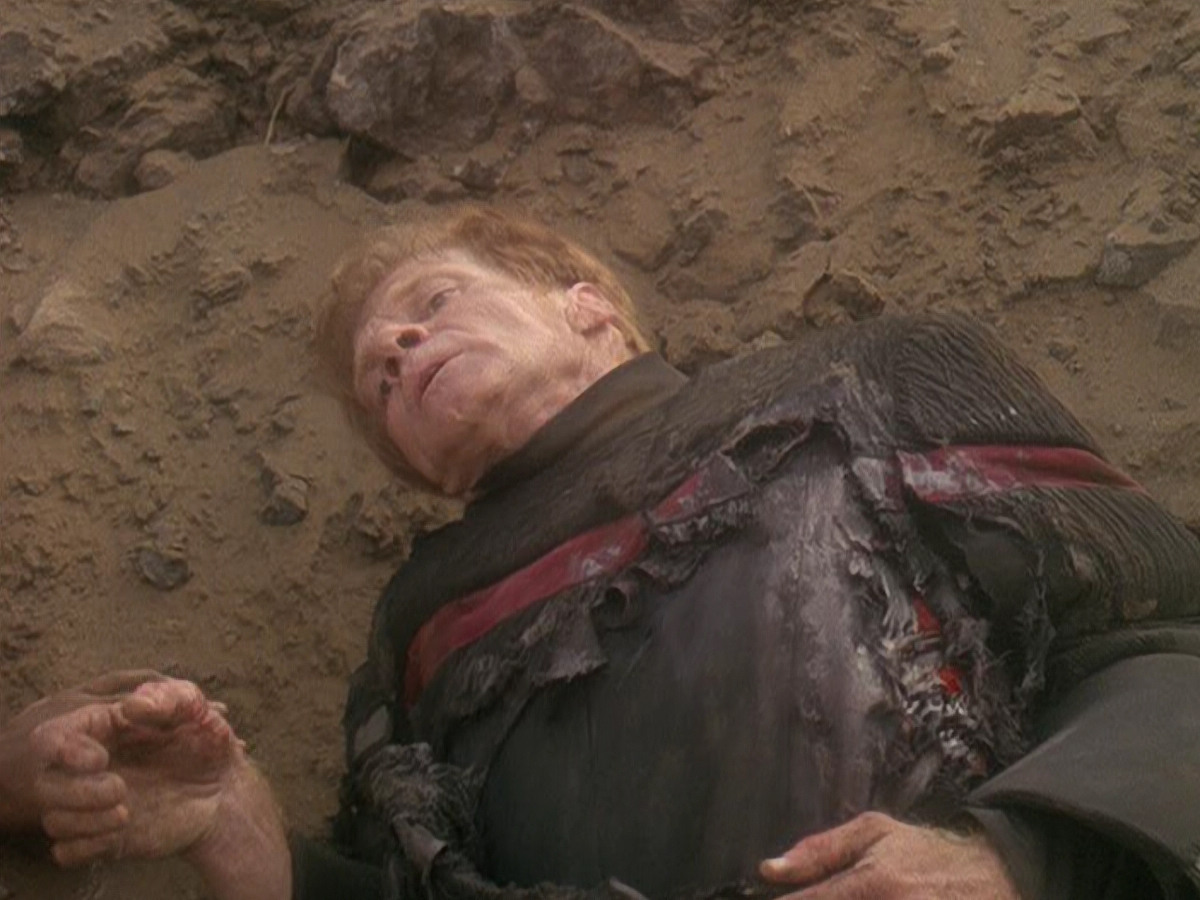 extant_StarTrek_DS9_5x04-NorTheBattleToTheStrong_02129.jpg