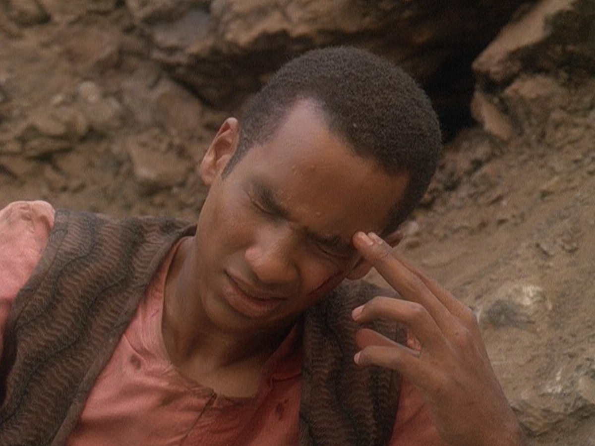 extant_StarTrek_DS9_5x04-NorTheBattleToTheStrong_02136.jpg