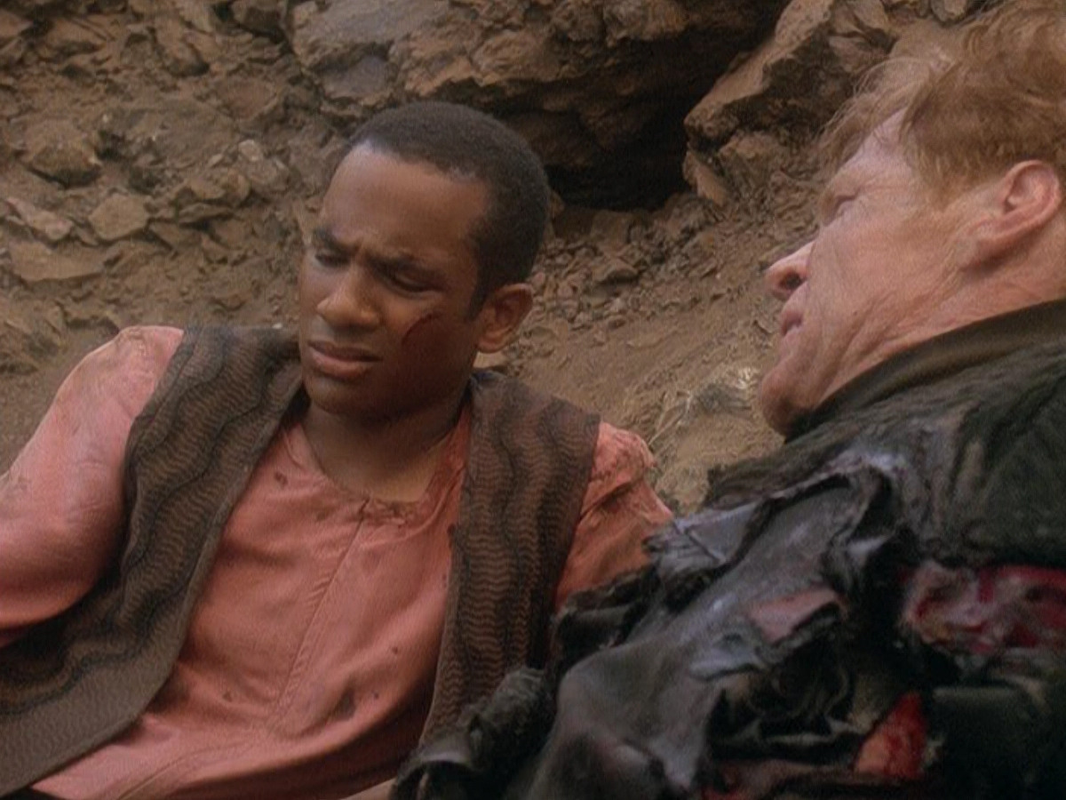 extant_StarTrek_DS9_5x04-NorTheBattleToTheStrong_02155.jpg