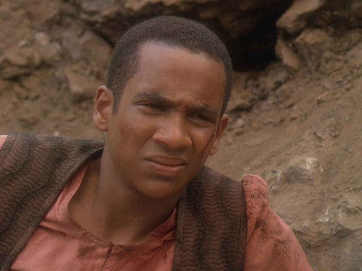extant_StarTrek_DS9_5x04-NorTheBattleToTheStrong_02162.jpg