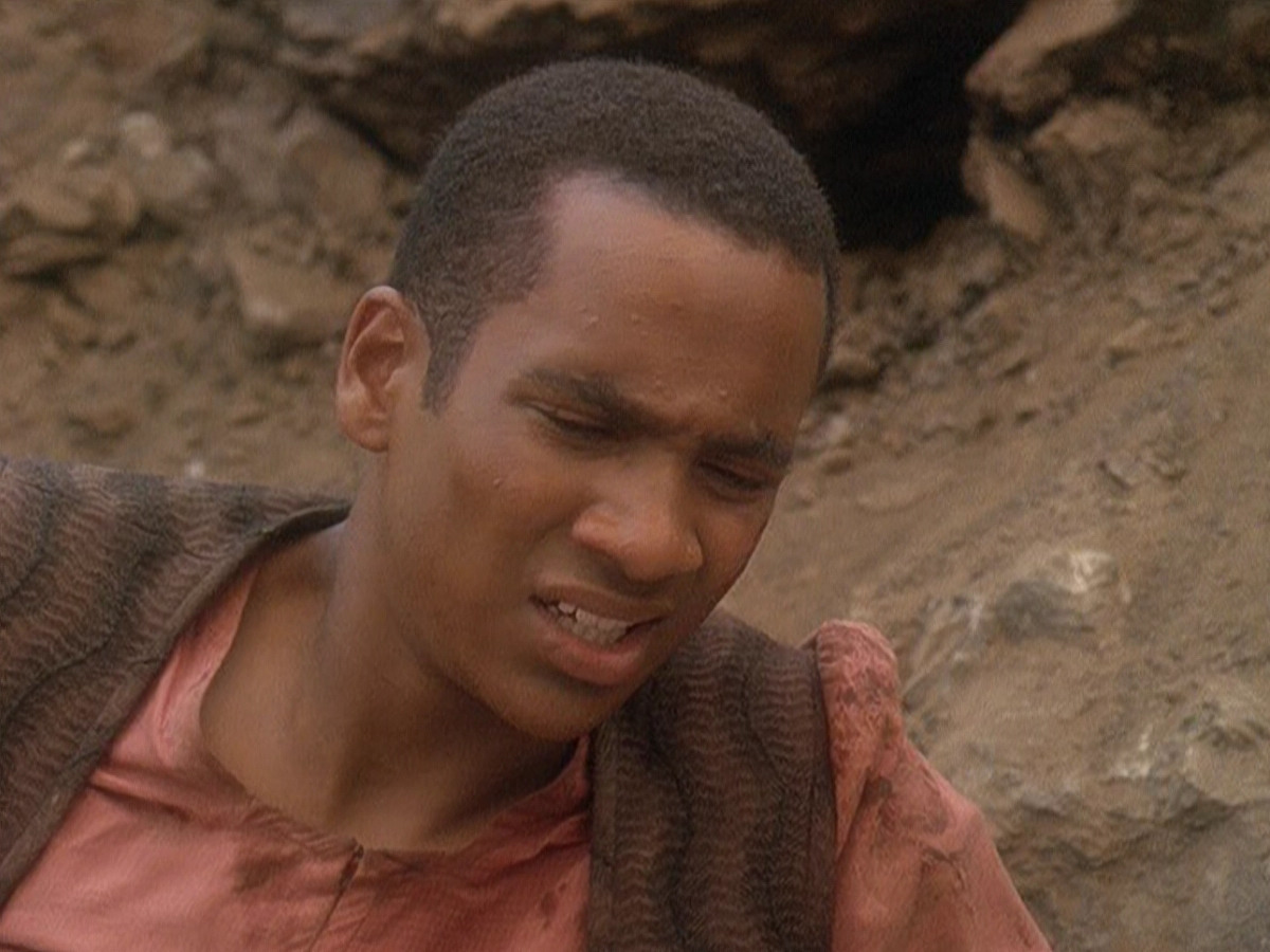 extant_StarTrek_DS9_5x04-NorTheBattleToTheStrong_02172.jpg