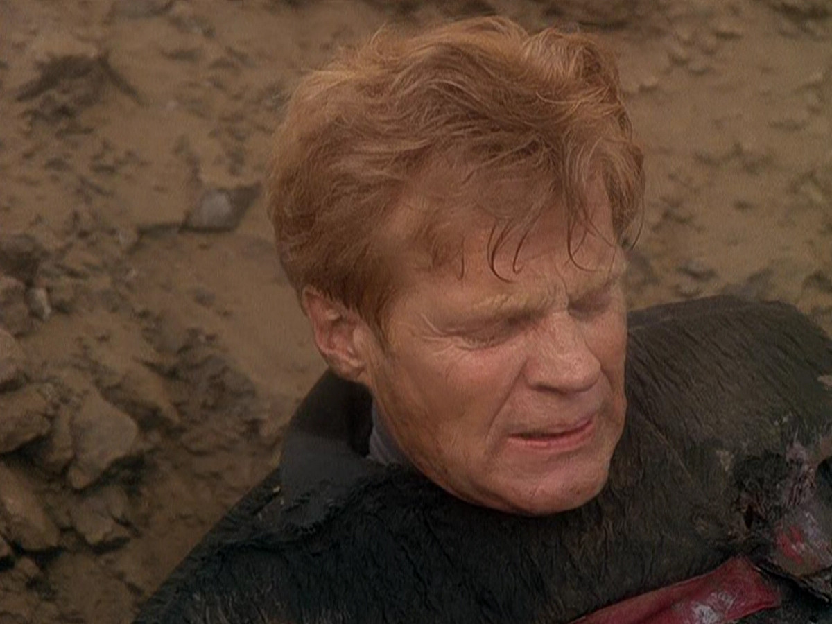 extant_StarTrek_DS9_5x04-NorTheBattleToTheStrong_02185.jpg