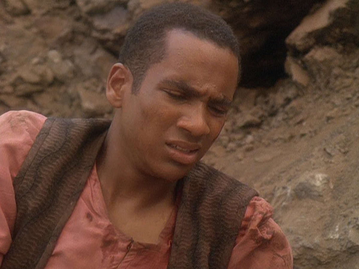 extant_StarTrek_DS9_5x04-NorTheBattleToTheStrong_02230.jpg