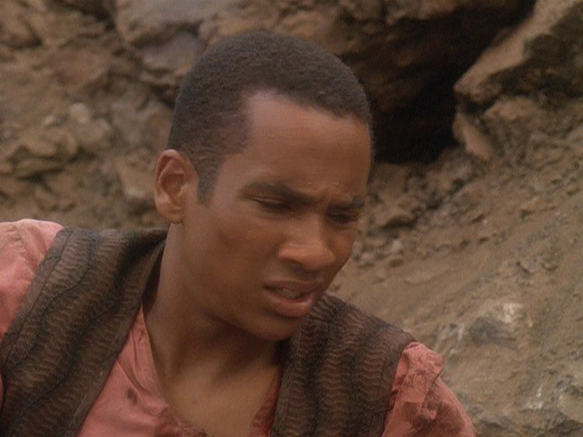 extant_StarTrek_DS9_5x04-NorTheBattleToTheStrong_02284.jpg