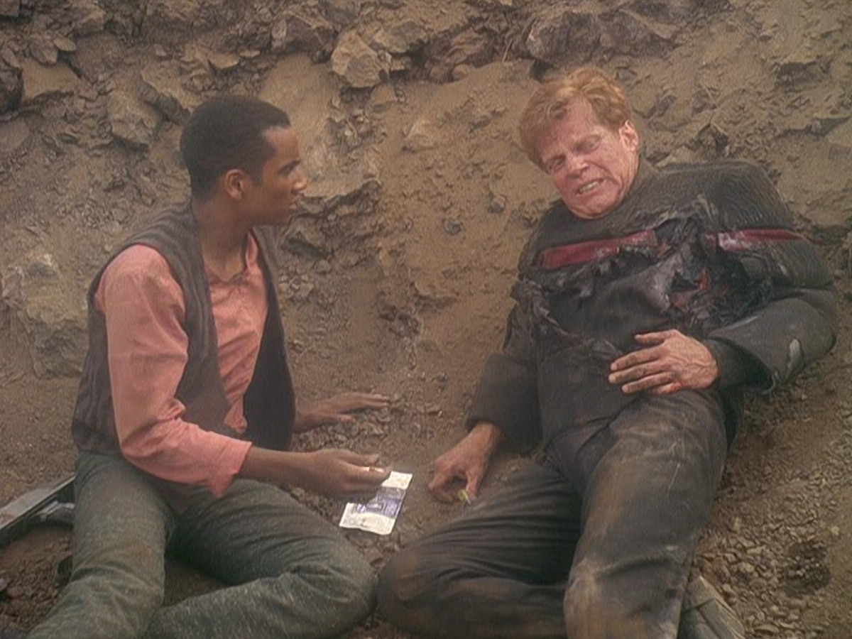 extant_StarTrek_DS9_5x04-NorTheBattleToTheStrong_02289.jpg