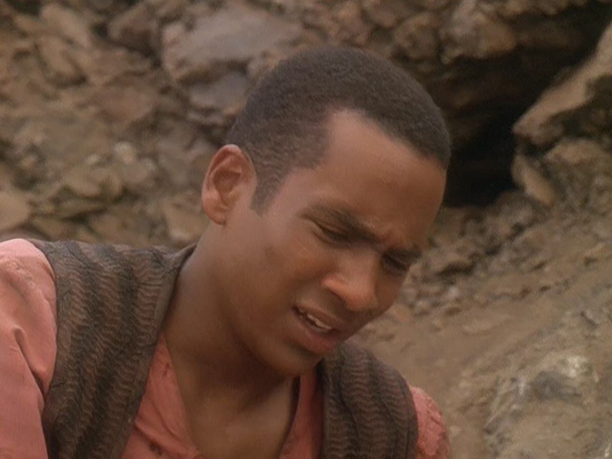 extant_StarTrek_DS9_5x04-NorTheBattleToTheStrong_02309.jpg