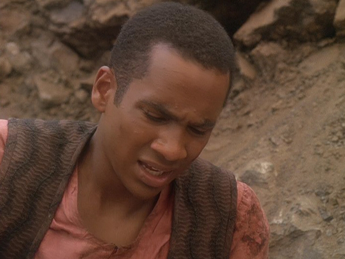 extant_StarTrek_DS9_5x04-NorTheBattleToTheStrong_02318.jpg