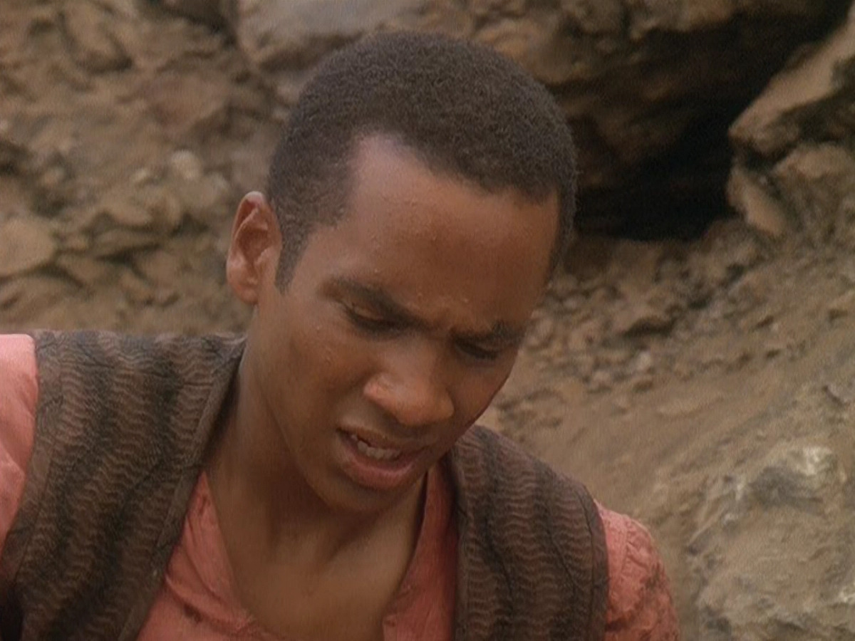extant_StarTrek_DS9_5x04-NorTheBattleToTheStrong_02329.jpg