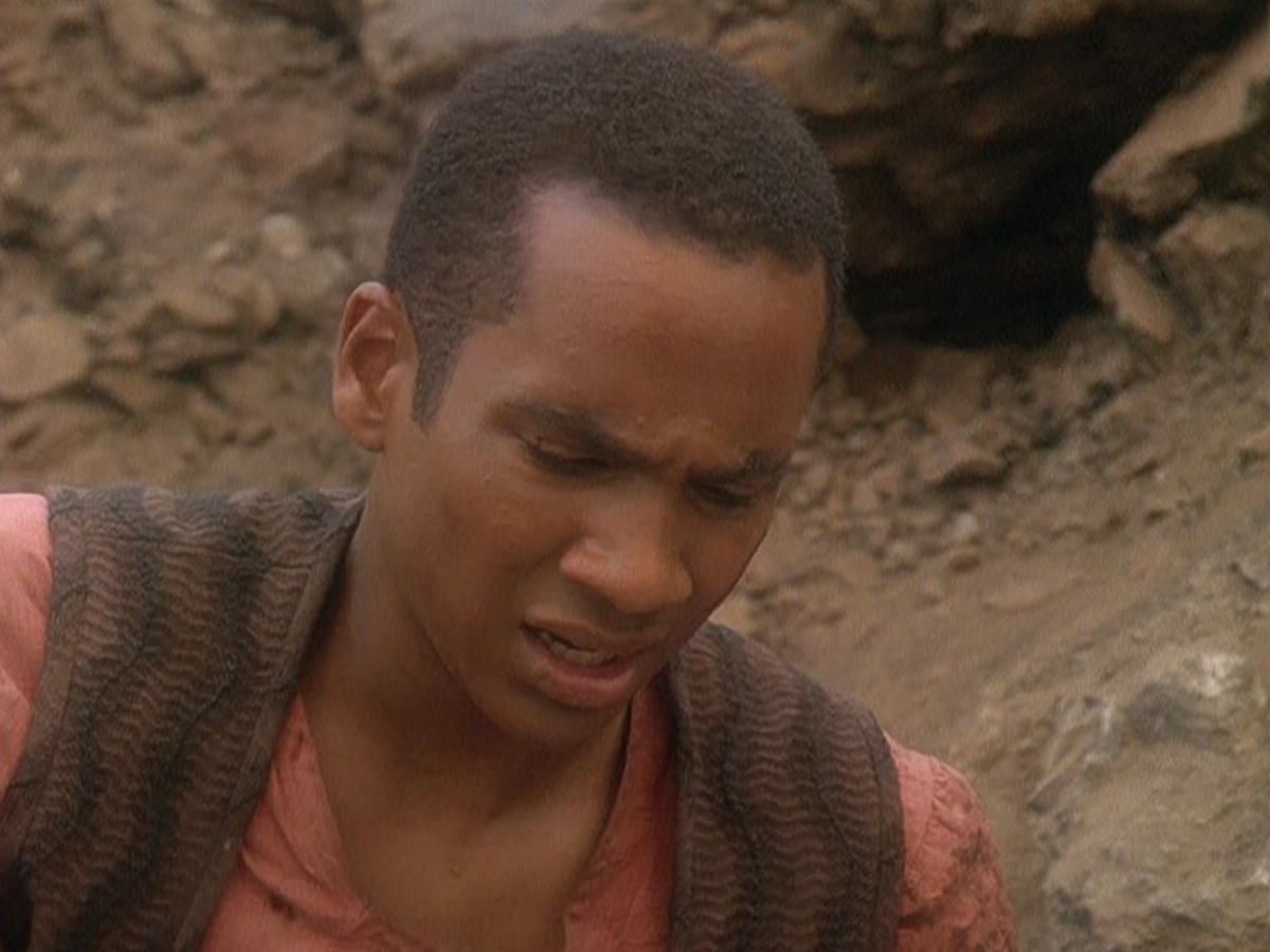 extant_StarTrek_DS9_5x04-NorTheBattleToTheStrong_02330.jpg