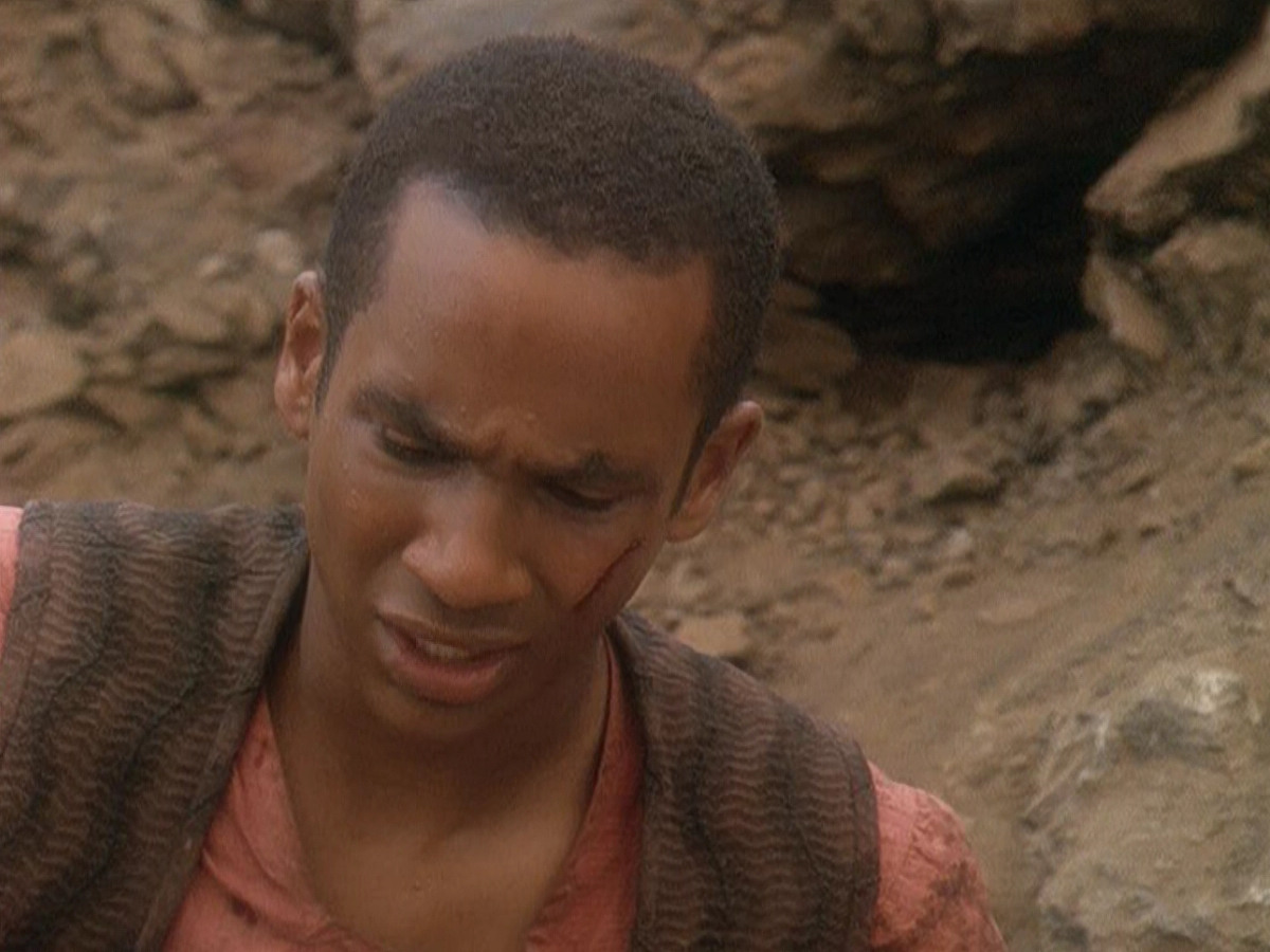 extant_StarTrek_DS9_5x04-NorTheBattleToTheStrong_02337.jpg